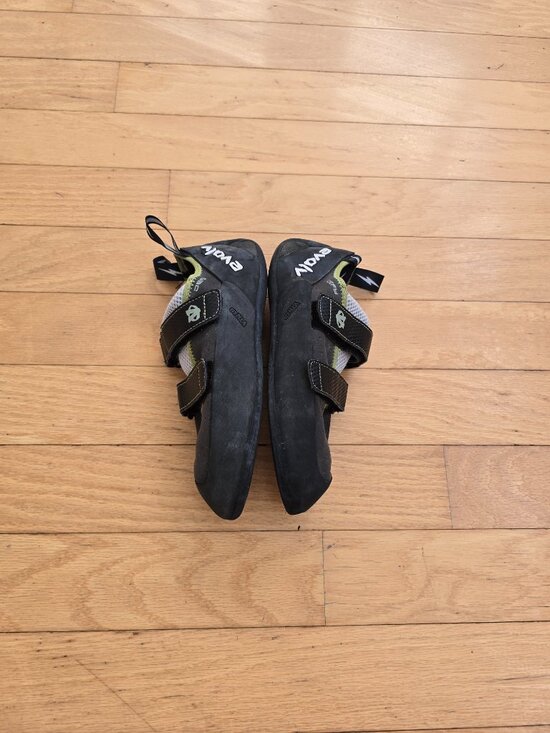 Evolv | Defy black gray sporty rock climbing shoes | MENS 10 main image 7